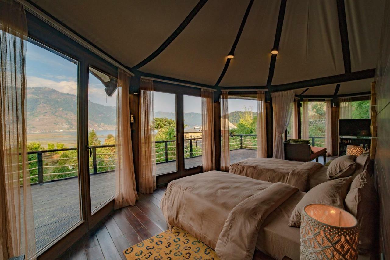 The Pavilions Himalayas Lake View โพคารา ภายนอก รูปภาพ