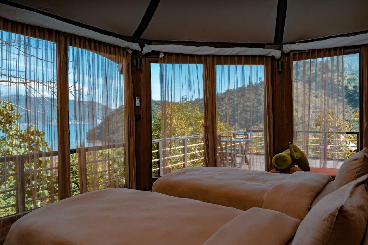 The Pavilions Himalayas Lake View โพคารา ภายนอก รูปภาพ